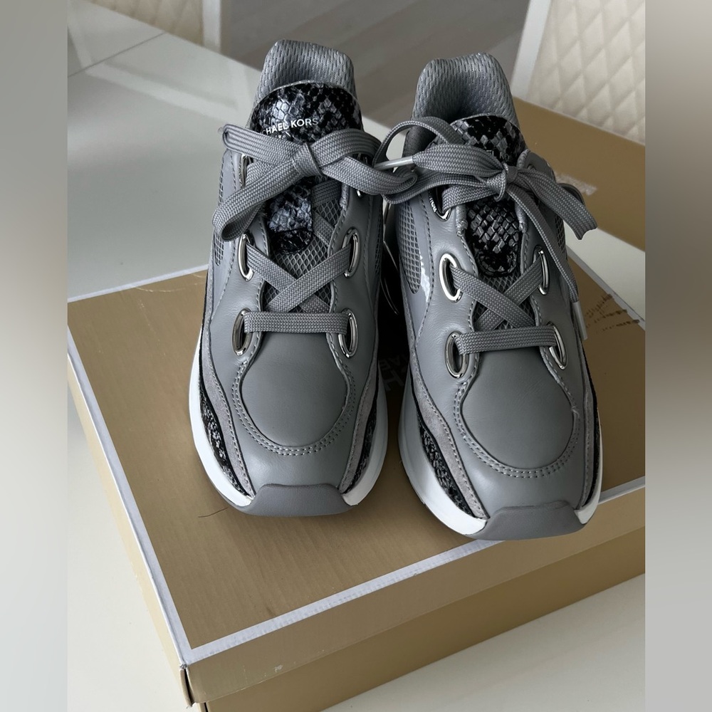 MICHAEL KORS Toni Mixed-Media Leather Trainer Size 6,5 - Picture 13 of 13